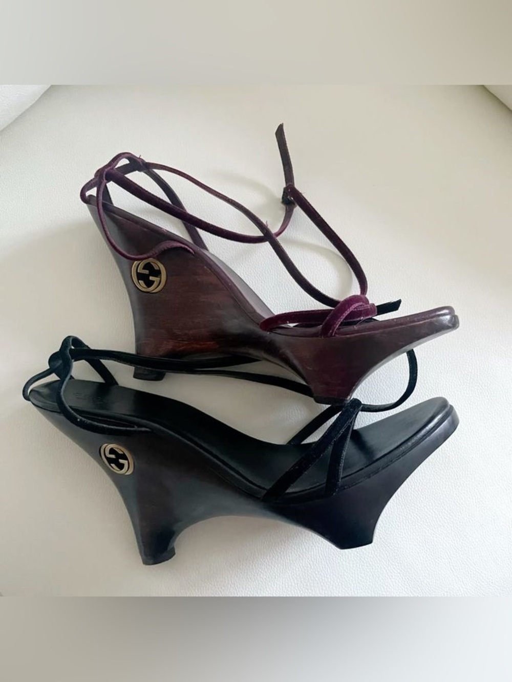 Gucci Tom Ford Wooden Geisha Strappy Wedge Sandals Heels - Black and Burgundy